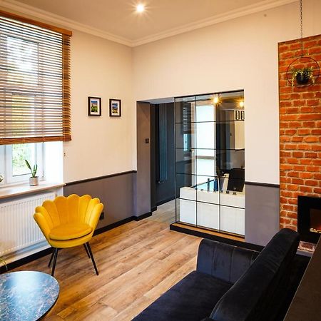 Apartament Z Jacuzzi W Centrum Sanoka Εξωτερικό φωτογραφία