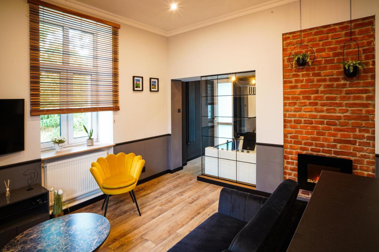 Apartament Z Jacuzzi W Centrum Sanoka Εξωτερικό φωτογραφία